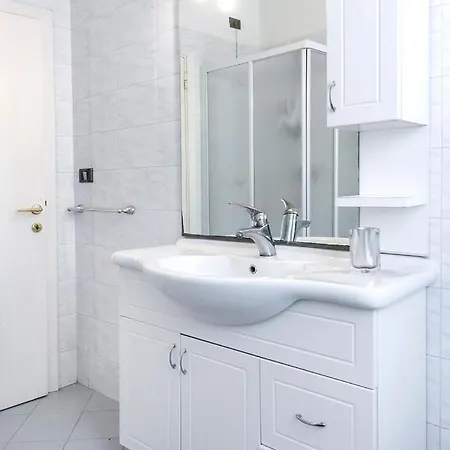 Apartment S69 - Sirolo, Quadrilocale In Centro Con Terrazzo E Garage